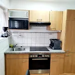 Drei Am Rhein Apartment *